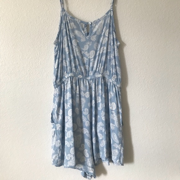 romper - Picture 2 of 4